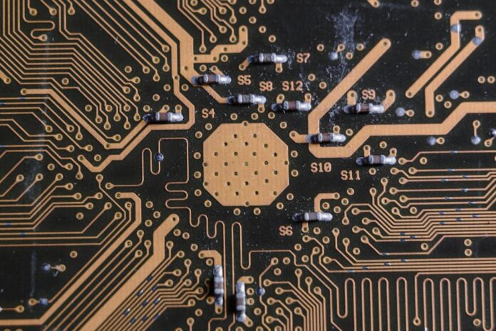 Aktienanalyse von Micron, Ferrari und mehr