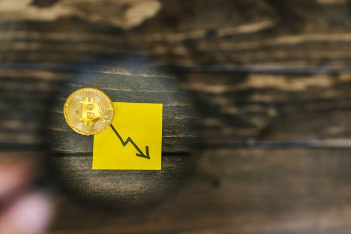 Bitcoin-Kursrückgang und Marktanalysen